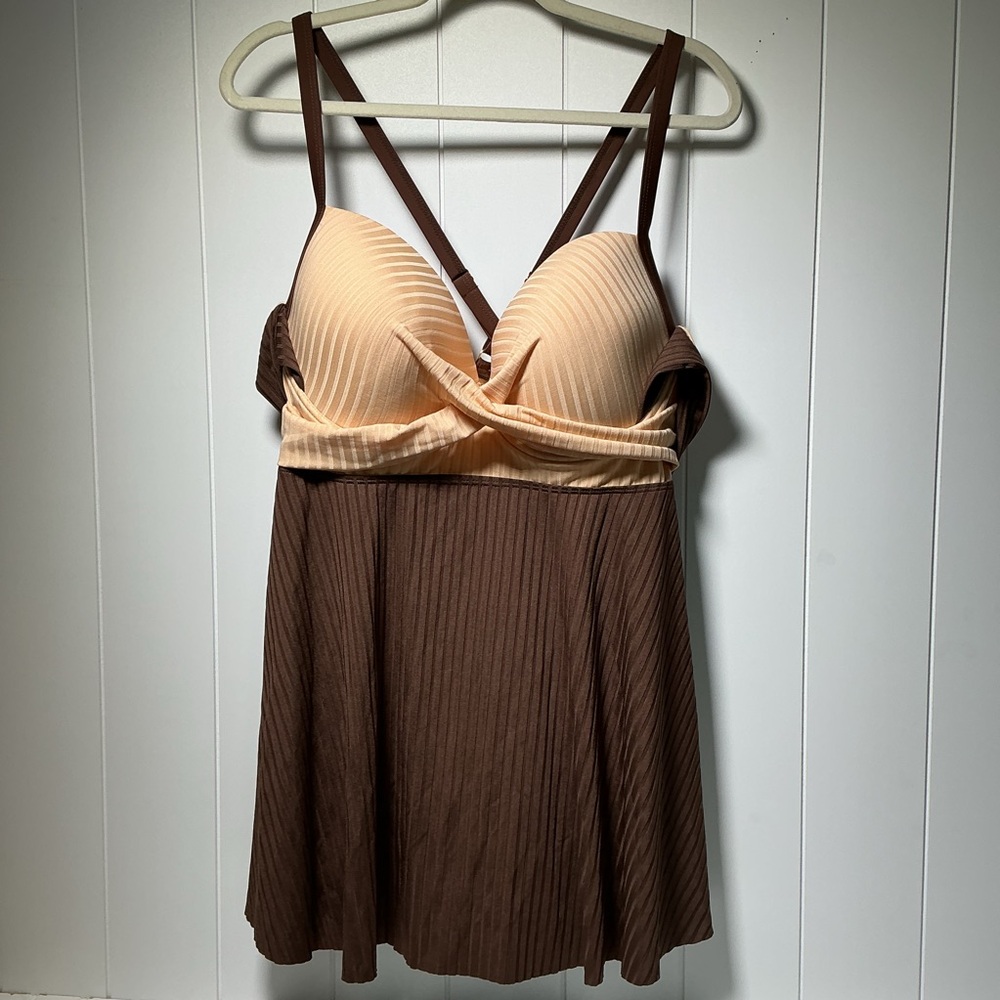 Unbranded Swim Tankini Women's Size 4XL Criss Cross Adjustable Straps Top Only